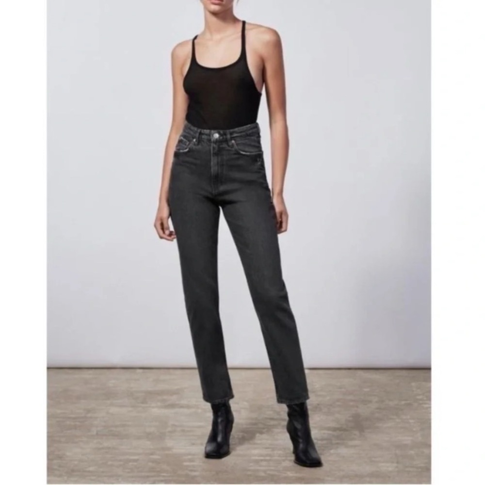 Zara | Woman’s Black The 90’s Mom Fit High Rise Jeans Size 0